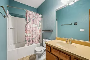 6504 Heritage Ave, Racine, WI 53406 - Photo 39