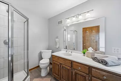 W171N10218  Wildrose Ln, Germantown, WI 53022 - Photo 23