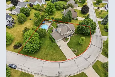 W171N10218  Wildrose Ln, Germantown, WI 53022 - Photo 45