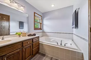 W171N10218 Wildrose Ln, Germantown, WI 53022 - Photo 23