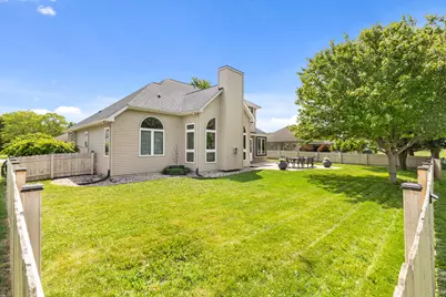 3950  Royal Oaks Dr, Racine, WI 53406 - Photo 29