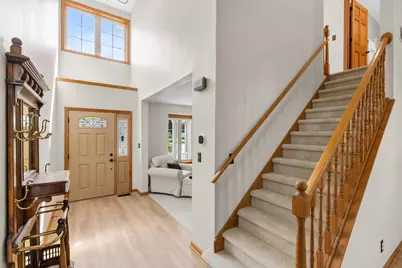 3950  Royal Oaks Dr, Racine, WI 53406 - Photo 9