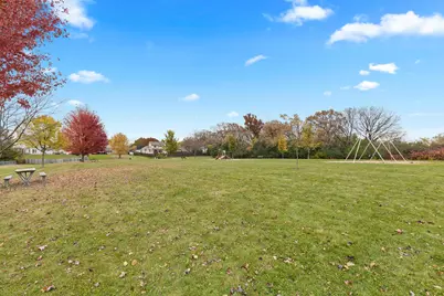 3950  Royal Oaks Dr, Racine, WI 53406 - Photo 31