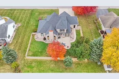 3950  Royal Oaks Dr, Racine, WI 53406 - Photo 33