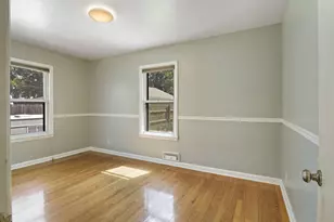 915 Indiana St, Racine, WI 53405 - Photo 13