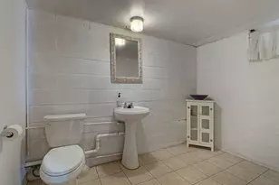 915 Indiana St, Racine, WI 53405 - Photo 23