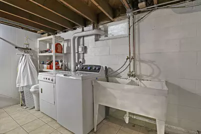 915  Indiana St, Racine, WI 53405 - Photo 21