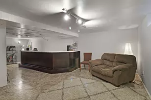 915 Indiana St, Racine, WI 53405 - Photo 19