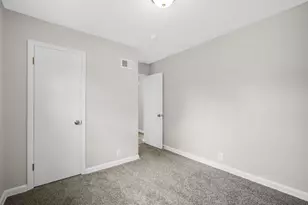 1260 Edwards St, Brookfield, WI 53005 - Photo 15