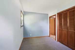 6620 W Morgan Ave, Milwaukee, WI 53220 - Photo 11