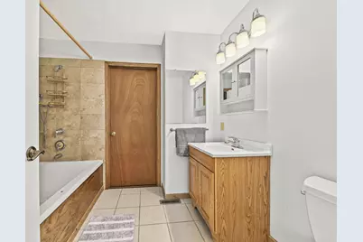 3640 E Northbrook Blvd, Oak Creek, WI 53154 - Photo 13