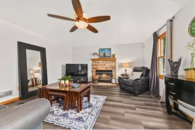 3640 E Northbrook Blvd, Oak Creek, WI 53154 - Photo 3