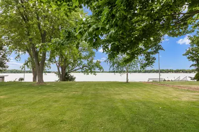 24315  Fairway Dr, Racine, WI 53139 - Photo 7