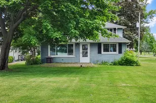 24315 Fairway Dr, Racine, WI 53139 - Photo 3