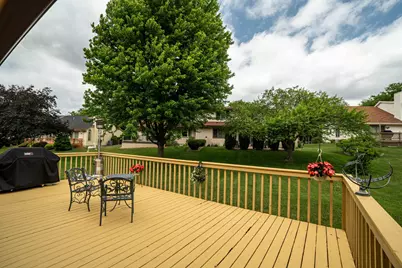 5413  Somerset Ln, Greenfield, WI 53221 - Photo 31