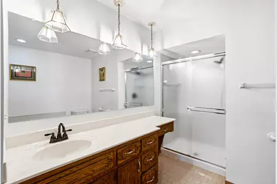 5413  Somerset Ln, Greenfield, WI 53221 - Photo 19