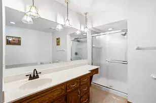 5413 Somerset Ln, Greenfield, WI 53221 - Photo 19