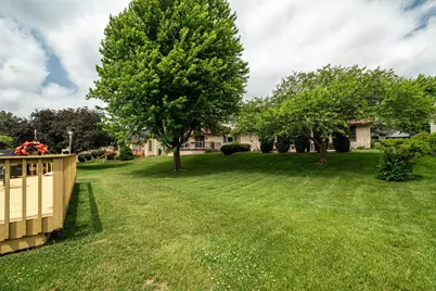 5413  Somerset Ln, Greenfield, WI 53221 - Photo 37