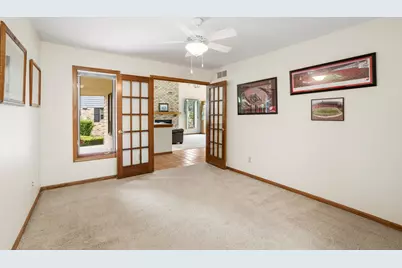 5413  Somerset Ln, Greenfield, WI 53221 - Photo 23