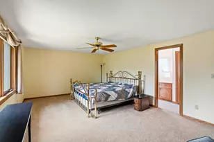 5413 Somerset Ln, Greenfield, WI 53221 - Photo 27