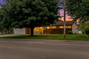 2720 32nd St, La Crosse, WI 54601 - Photo 3