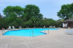 6100 W Stone Hedge Dr, Greenfield, WI 53220 - Photo 29