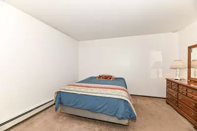 6100 W Stonehedge Dr #167, Greenfield, WI 53220 - Photo 13
