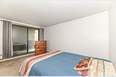 6100 W Stonehedge Dr #167, Greenfield, WI 53220 - Photo 15