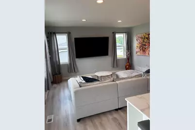 2518  Marie Cir, Waukesha, WI 53189 - Photo 11