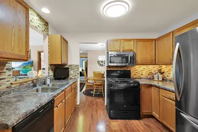 6060 S Crosswinds Dr #7, Cudahy, WI 53110 - Photo 9