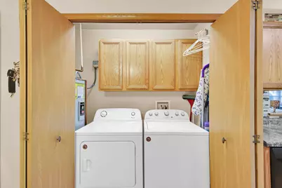 6060 S Crosswinds Dr #7, Cudahy, WI 53110 - Photo 11