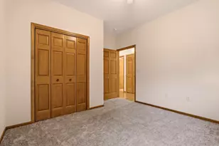 1321 Barson Pl, Onalaska, WI 54650 - Photo 19