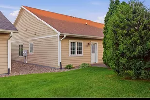 1321 Barson Pl, Onalaska, WI 54650 - Photo 25