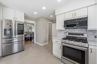8821 S Carrollville Cir, Oak Creek, WI 53154 - Photo 15