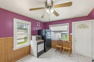 1957 S 89th St, West Allis, WI 53227 - Photo 7