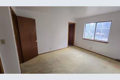 7801 N 60th St #E, Milwaukee, WI 53223 - Photo 15