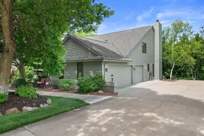 2809  Killarney Ct, West Bend, WI 53095 - Photo 59