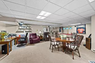 2809 Killarney Ct, West Bend, WI 53095 - Photo 39