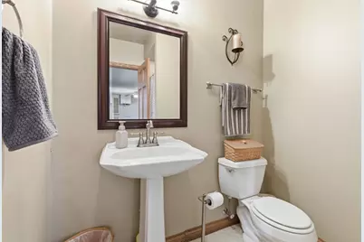 2911  Wildlife Ln, Polk, WI 53076 - Photo 67
