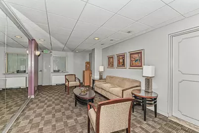 2525 S Shore Dr #15B, Milwaukee, WI 53207 - Photo 21