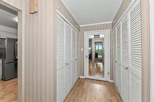 2525 S Shore Dr, Milwaukee, WI 53207 - Photo 5