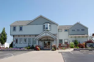 2525 S Shore Dr, Milwaukee, WI 53207 - Photo 35