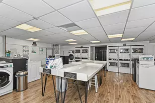 2525 S Shore Dr, Milwaukee, WI 53207 - Photo 25