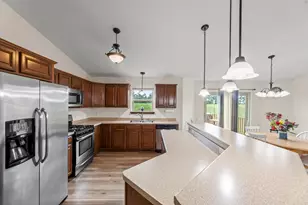 W1401 Stoney Brook Ct, Ixonia, WI 53036 - Photo 13