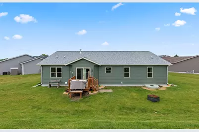 W1401  Stoney Brook Ct, Ixonia, WI 53036 - Photo 33