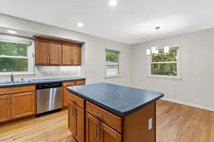 5314 W Calumet Rd, Milwaukee, WI 53223 - Photo 3