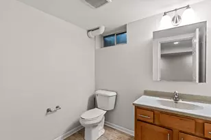 5314 W Calumet Rd, Milwaukee, WI 53223 - Photo 23