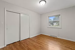5314 W Calumet Rd, Milwaukee, WI 53223 - Photo 9
