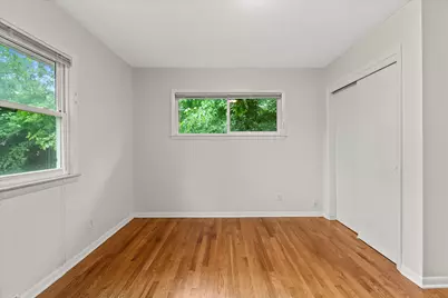 5314 W Calumet Rd, Milwaukee, WI 53223 - Photo 11