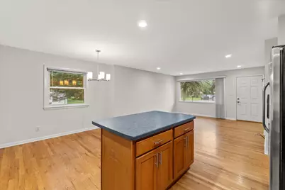 5314 W Calumet Rd, Milwaukee, WI 53223 - Photo 7